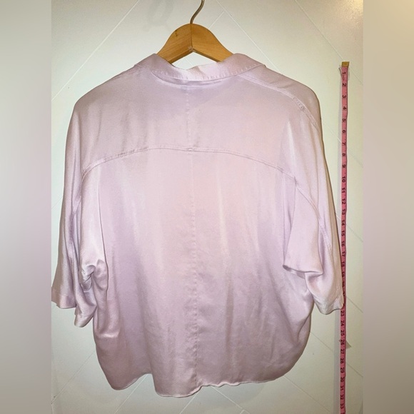 Like New Vince Silk Short Sleeve Satin Silk Pajama Top in Pale Iris Size L - Picture 11 of 13